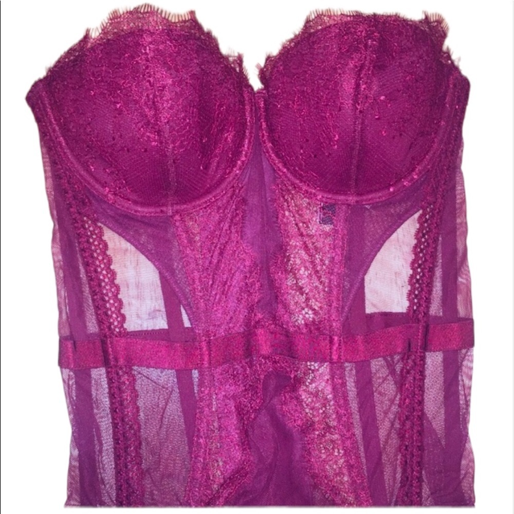 NWT Victoria’s Secret: Rare 🔥 32C Sexy Red Lacey Bustier Corset Lingerie